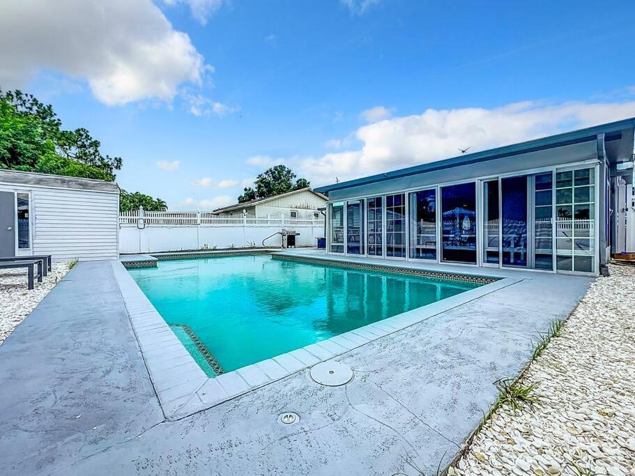 Poolside Paradise Near Siesta Key Beach Sarasota Eksteriør bilde